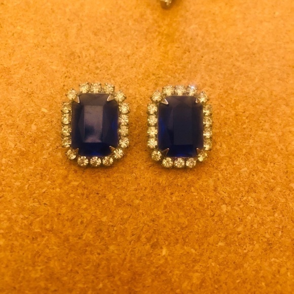 Vintage sapphire blue rhinestone trimmed pendant earrings - Picture 2 of 4